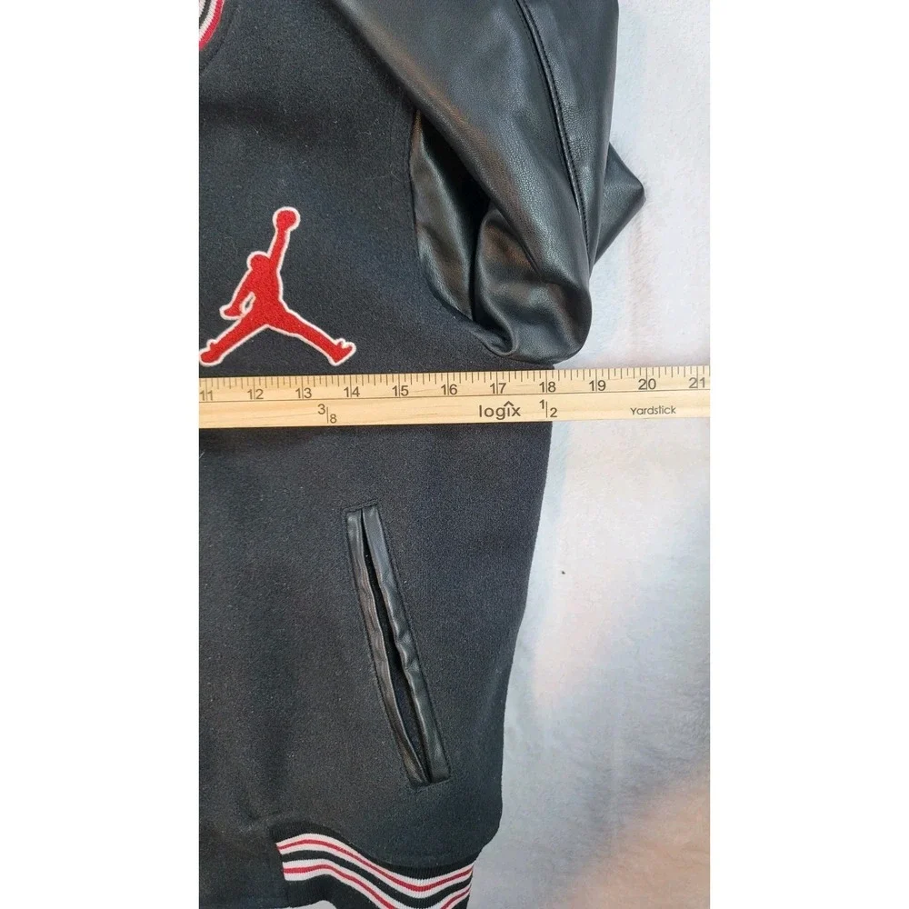 Vintage Air Jordan YM‎ Varsity Flight Black Red Jump Basketball JACKET Nike